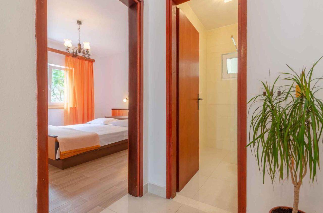 Holiday Home In Blato Insel Korcula 6411 プリグラディサ エクステリア 写真