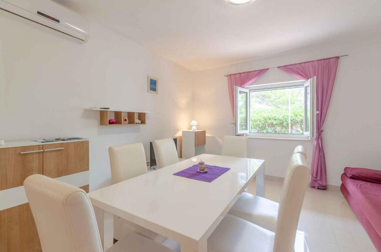 Holiday Home In Blato Insel Korcula 6411 プリグラディサ エクステリア 写真