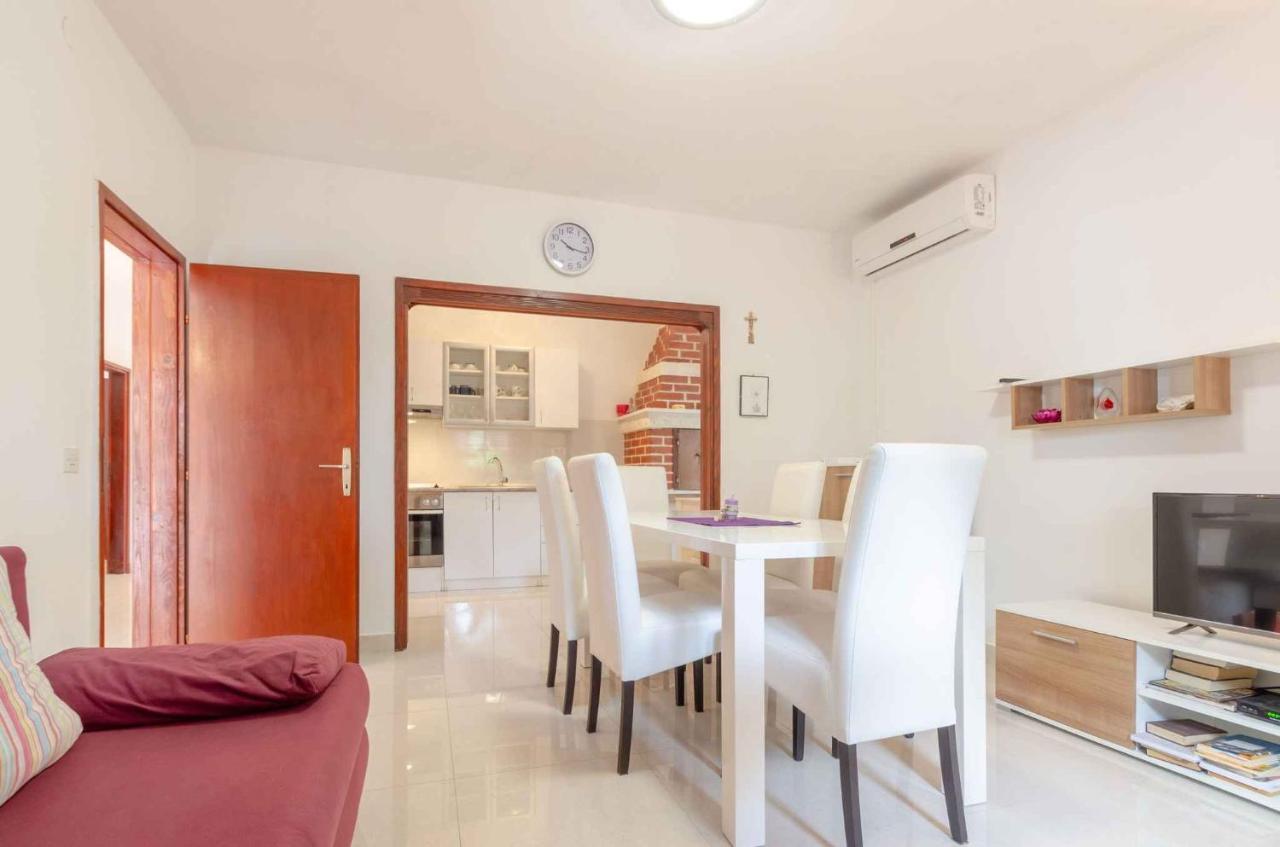 Holiday Home In Blato Insel Korcula 6411 プリグラディサ エクステリア 写真
