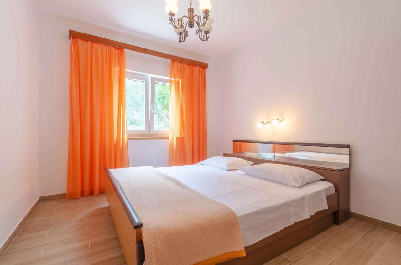 Holiday Home In Blato Insel Korcula 6411 プリグラディサ エクステリア 写真