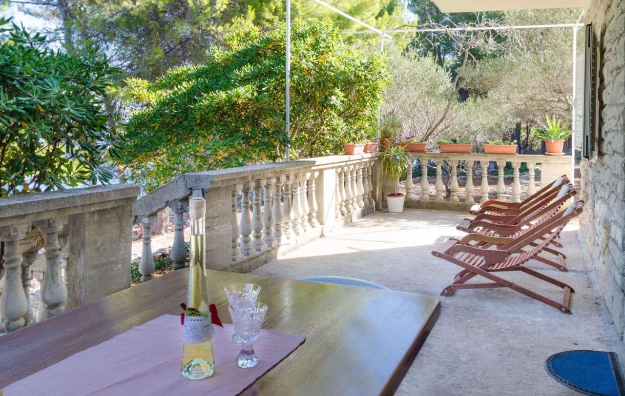 Holiday Home In Blato Insel Korcula 6411 プリグラディサ エクステリア 写真